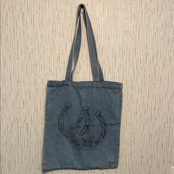 Maurices Denim Tote with Horseshoe and Floral Design Rodeo Shopping & Gym New - Picture 1 of 8